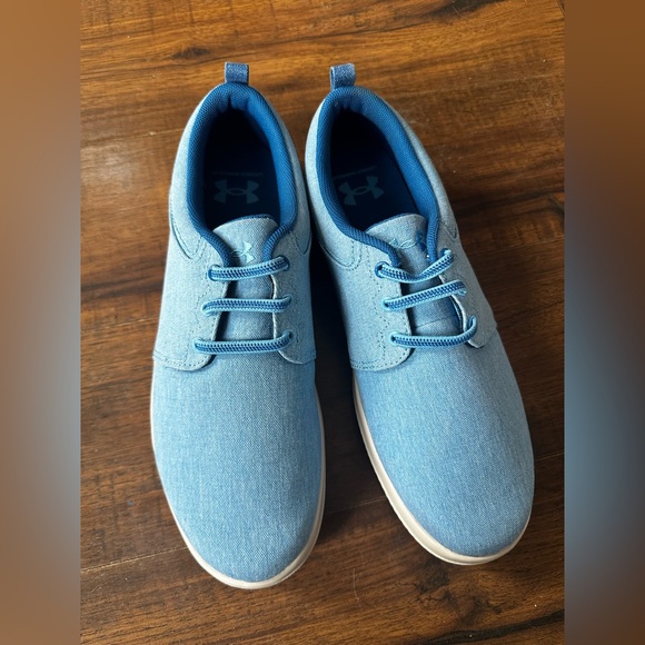 ๐ NEW UA BOYS 7 SHOE ๐ - Picture 2 of 7